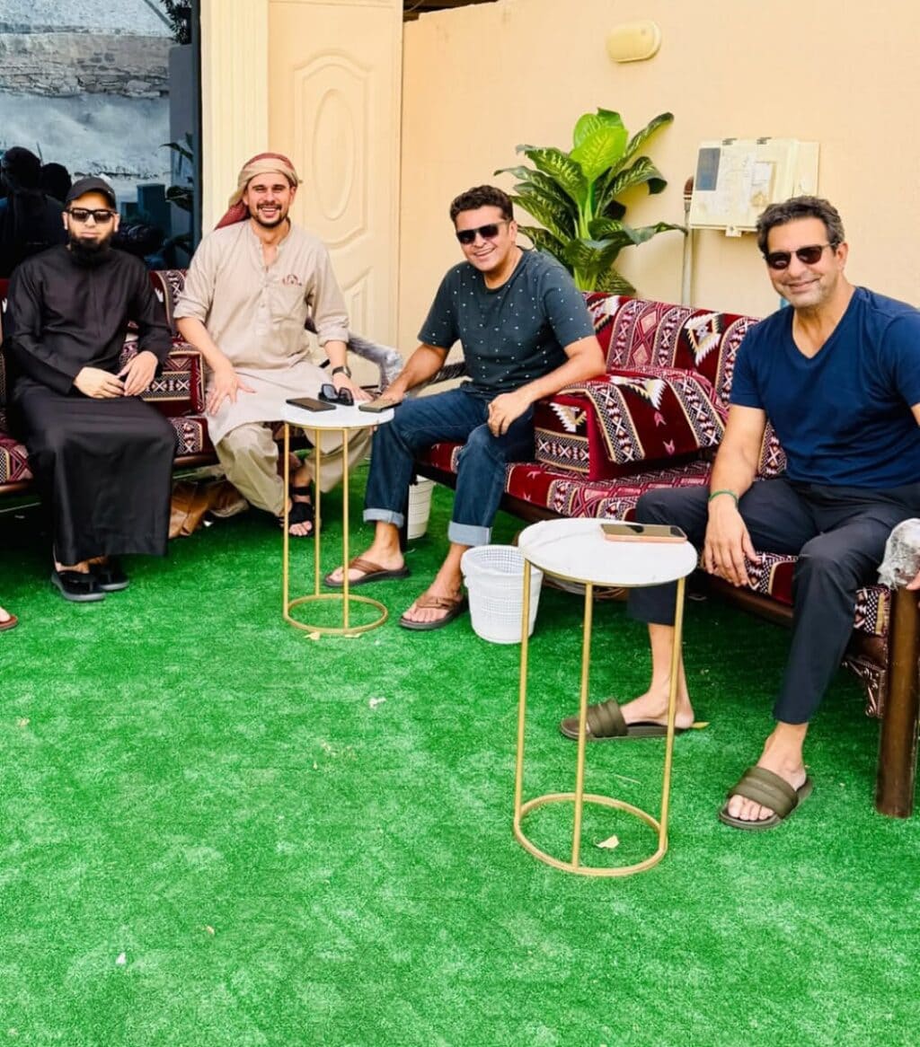 Pakistani Celebrities Performing Hajj in 2026