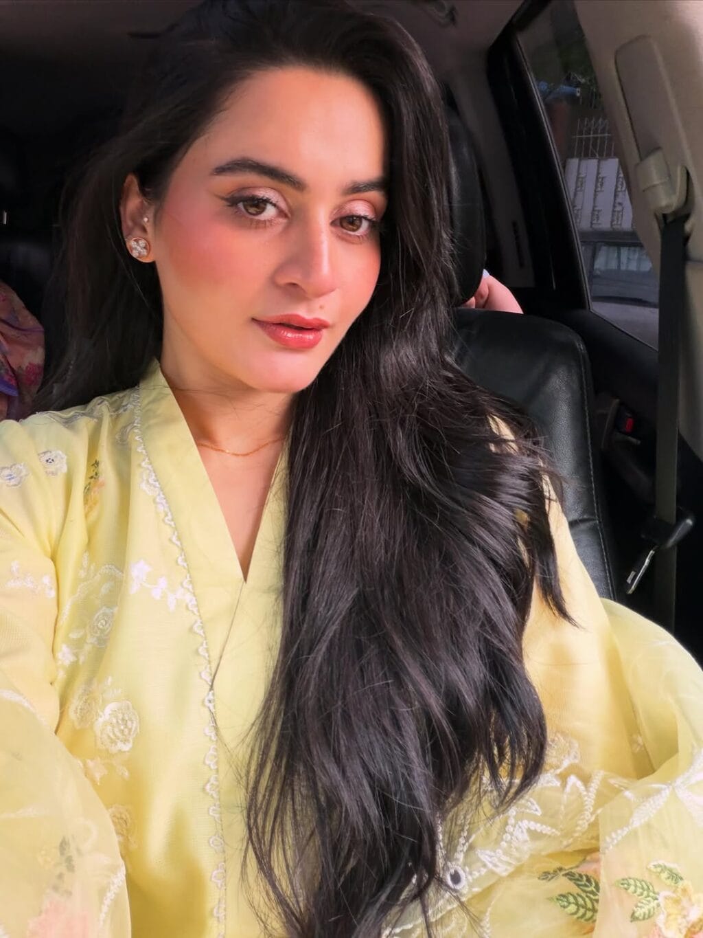 Aiman Khan and Muneeb Butt Eid Pictures with Daughters Aiman Khan and Muneeb Butt Eid Pictures with Daughters