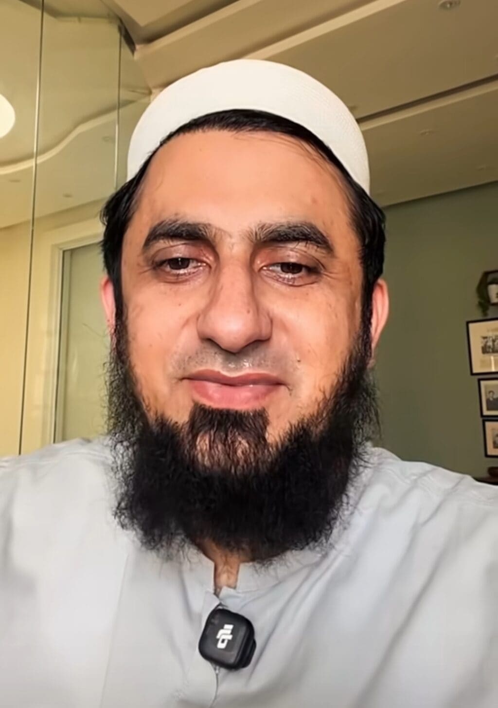 Maulana Tariq Jameel Son on His Arrogant Behaviour With Kid