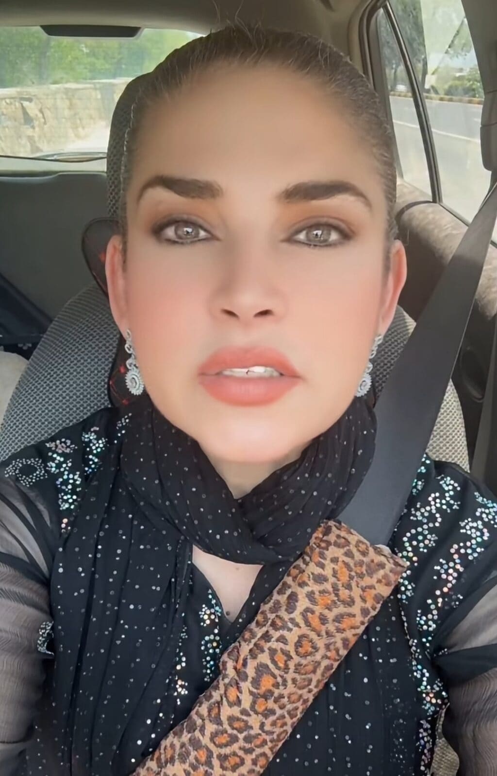 Mishi Khan’s Appeal To Pak Army