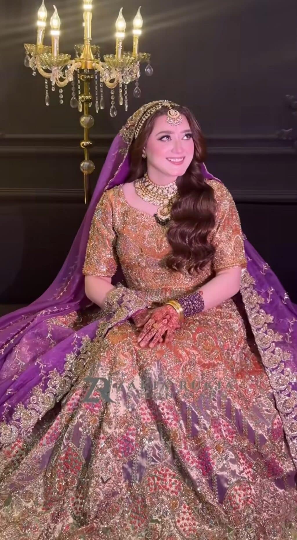 Momina Iqbal Mehndi Photoshoot
