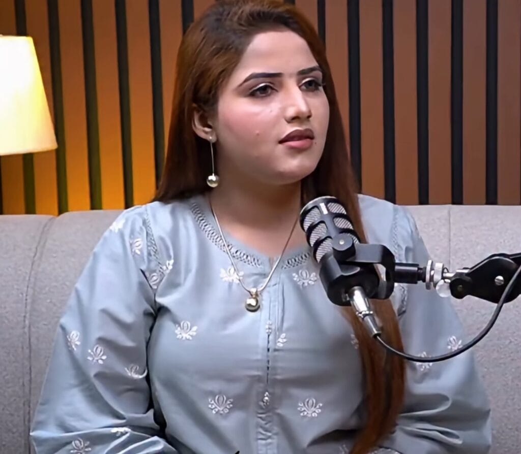 Social Media Reacts to Nisha Khan Praising Mehak Malik’s Earnings