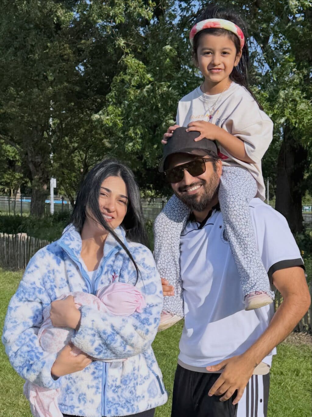 Sarah Khan Eid Clicks with Family Sarah Khan Eid Clicks with Family