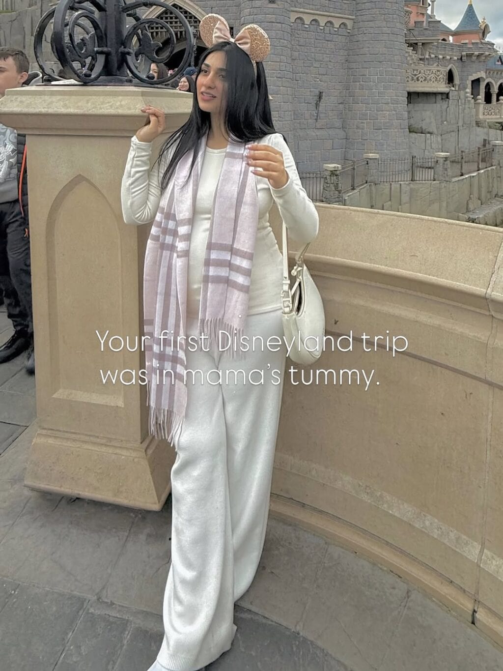 Sarah Khan Daughter Birth Celebration & Pregnancy Moments Sarah Khan Daughter Birth Celebration & Pregnancy Moments