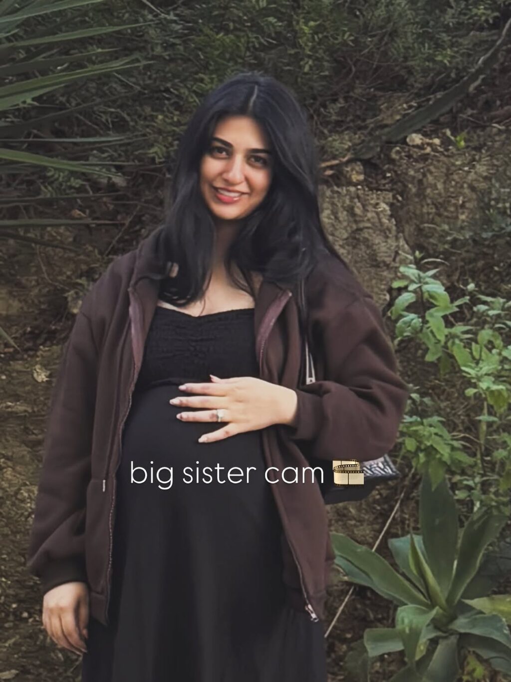 Sarah Khan Daughter Birth Celebration & Pregnancy Moments Sarah Khan Daughter Birth Celebration & Pregnancy Moments