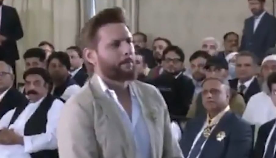 Zahid Ahmed, Fazila Qazi & Shahid Afridi Recieve Presidential Awards