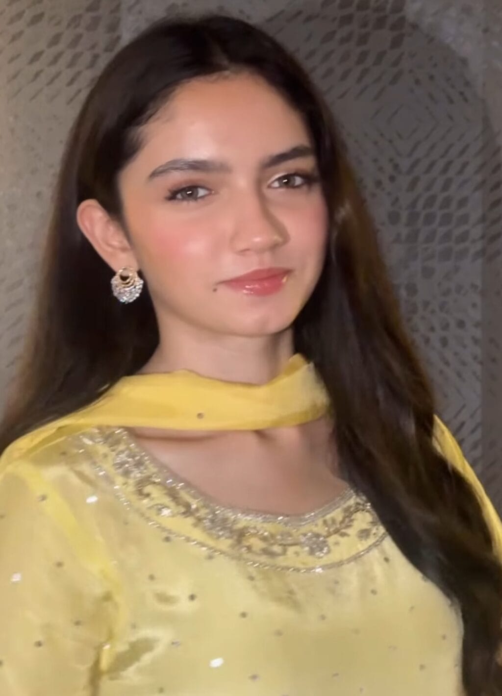 Pakistani Celebrities Pictures from Eid Ul Azha Day 1 Pakistani Celebrities Pictures from Eid Ul Azha Day 1