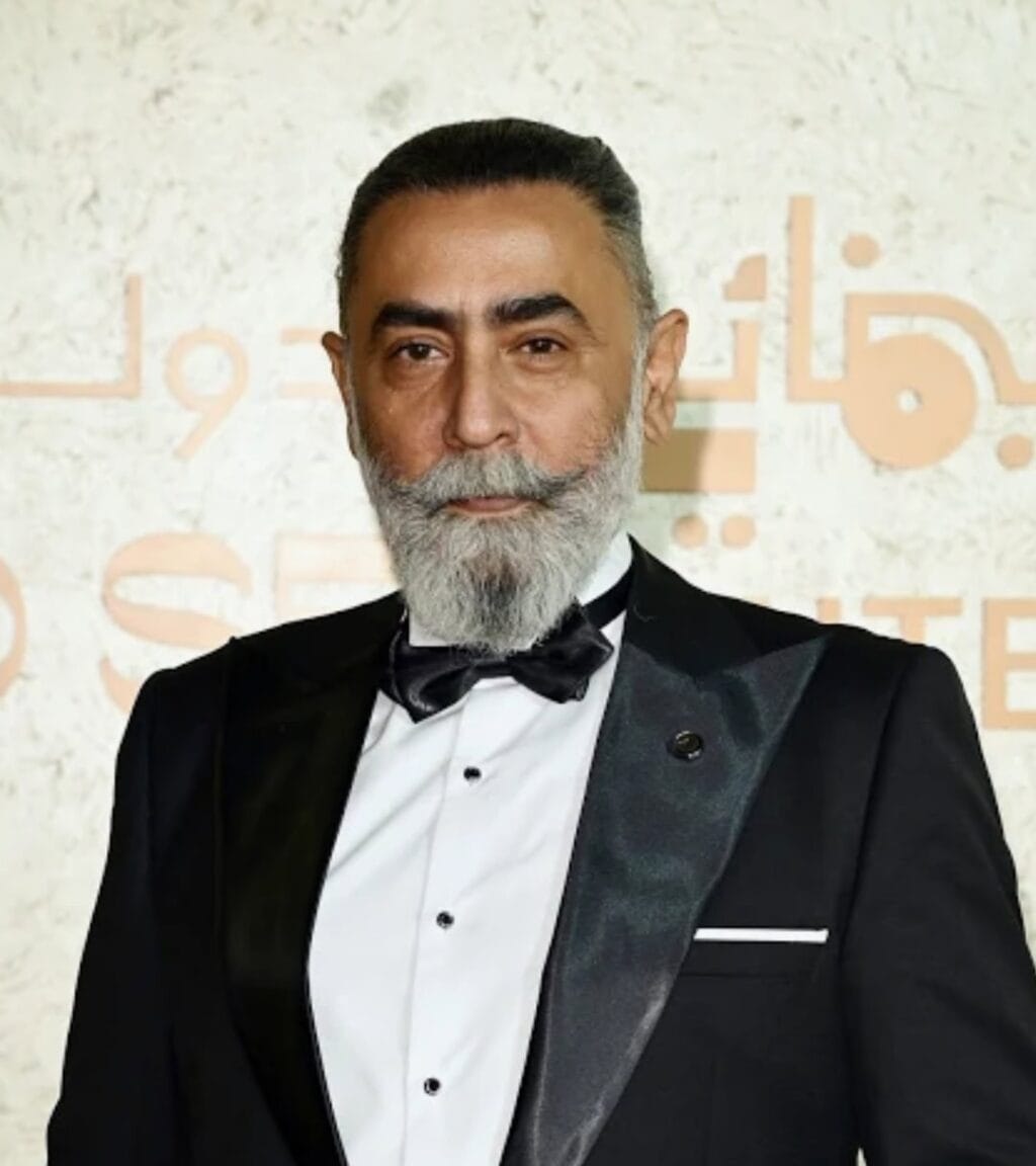 Shahzad Nawaz’s Similar Father Roles in Top 3 Dramas Spark Backlash