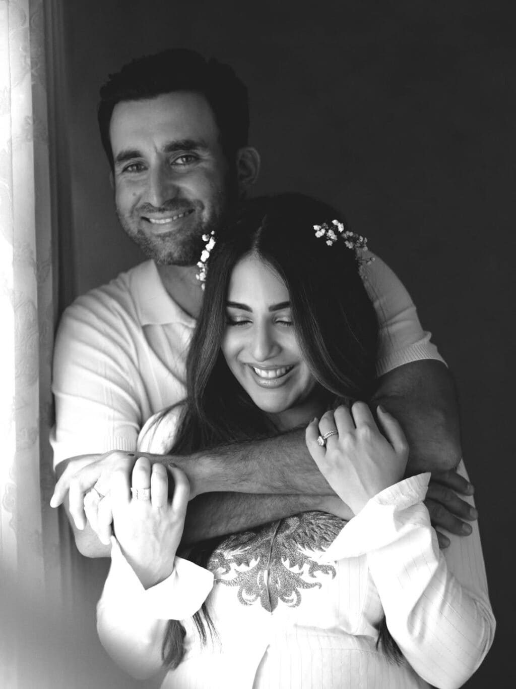 Ushna Shah Announces Pregnancy