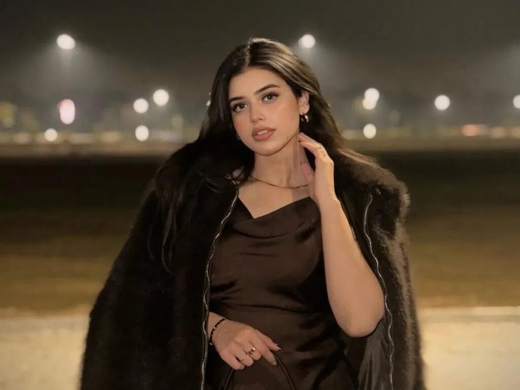 Alina Amir 22nd Birthday – Internet Skeptical
