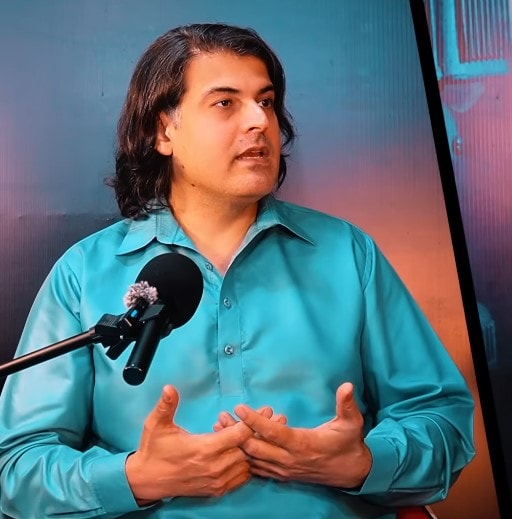 Babrik Shah & Veena Malik Are Still Linked Together Babrik Shah & Veena Malik Are Still Linked Together