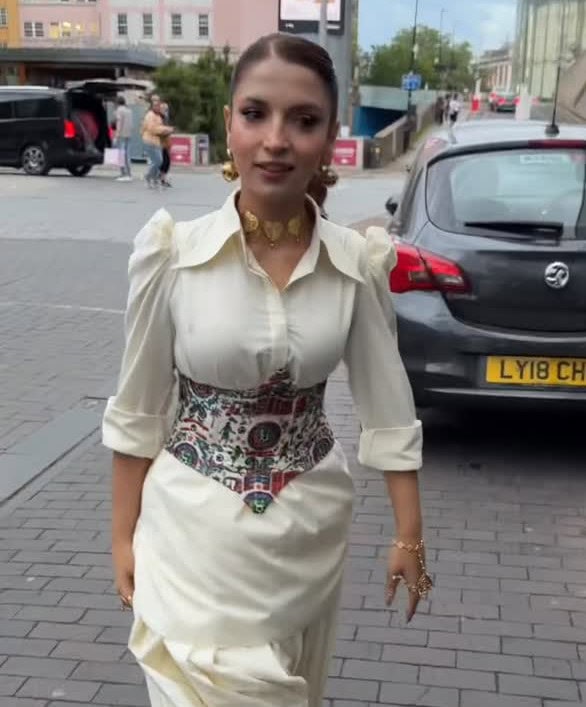 Dananaeer Mobeen’s Look From Mera Lyari Promotions Under Scrutiny