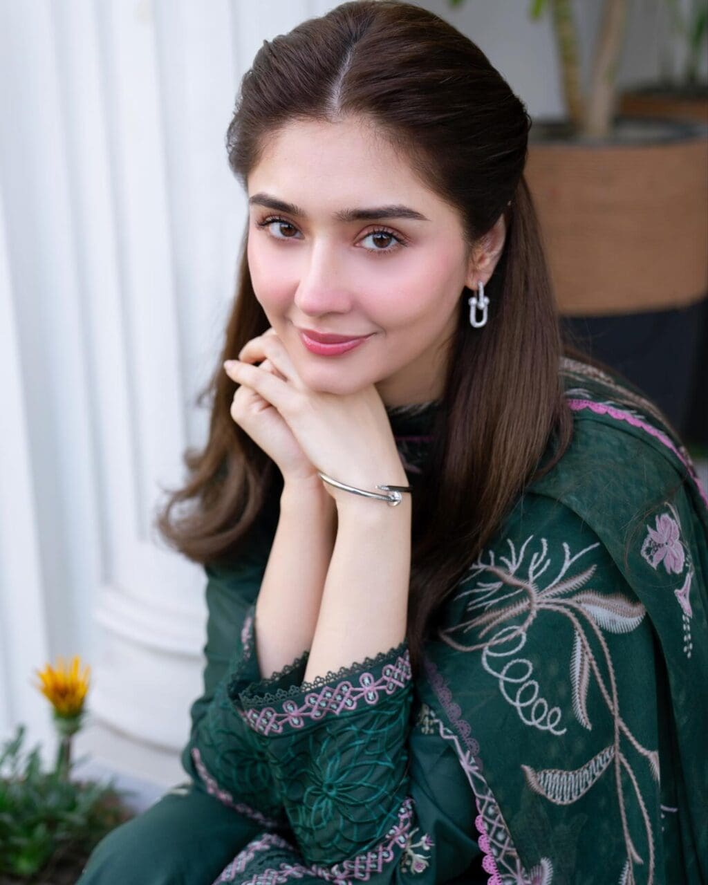 Erum Akhtar Exposes Durefishan Saleem