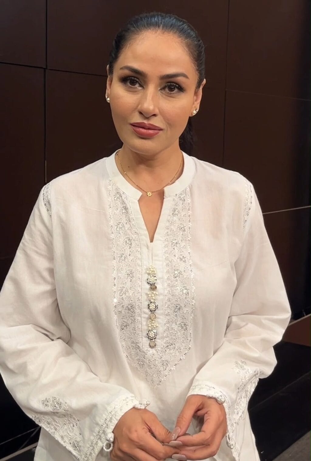 Erum Akhtar Calls Out Young Stars Disrespect