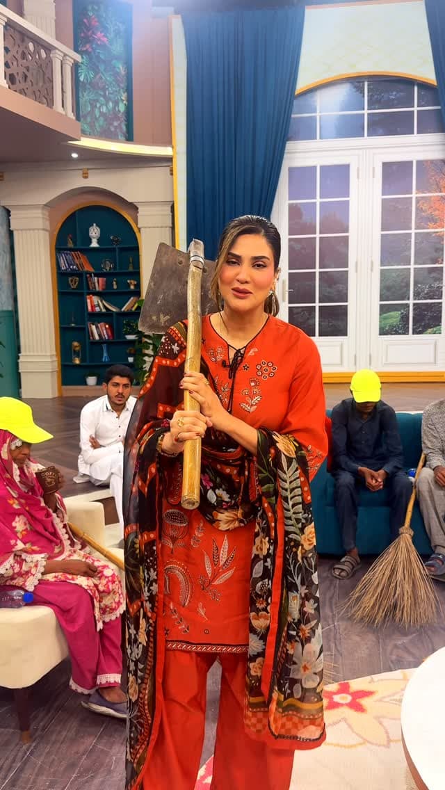 Fiza Ali Accused Of Using Labourers For Views