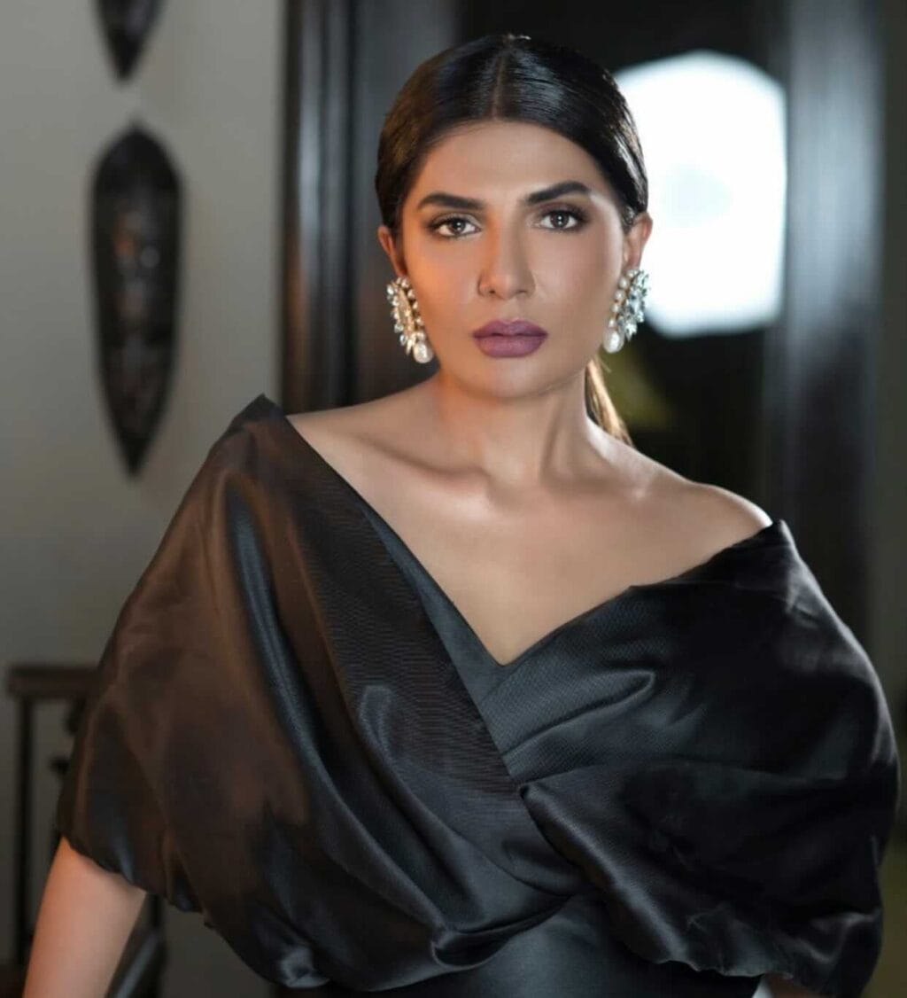 Pakistani Celebrities Come Out In Momina Iqbal's Support Pakistani Celebrities Come Out In Momina Iqbal’s Support