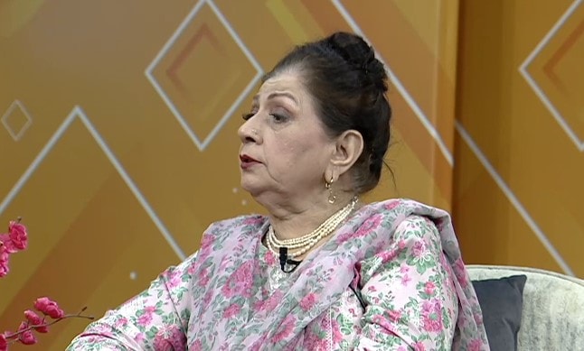 Mrs Khan Wants Mothers To Tighten Daughters' Screws Mrs Khan Wants Mothers To Tighten Daughters’ Screws