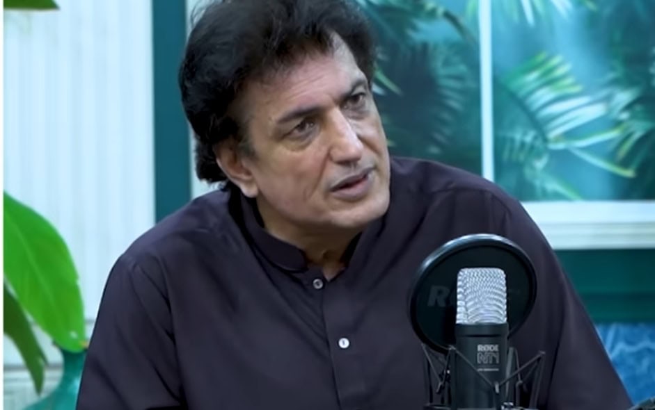 Khalil Ur Rehman Qamar's Take on Momina Iqbal - Saqib Chadhar Relationship Khalil Ur Rehman Qamar’s Take on Momina Iqbal – Saqib Chadhar Relationship