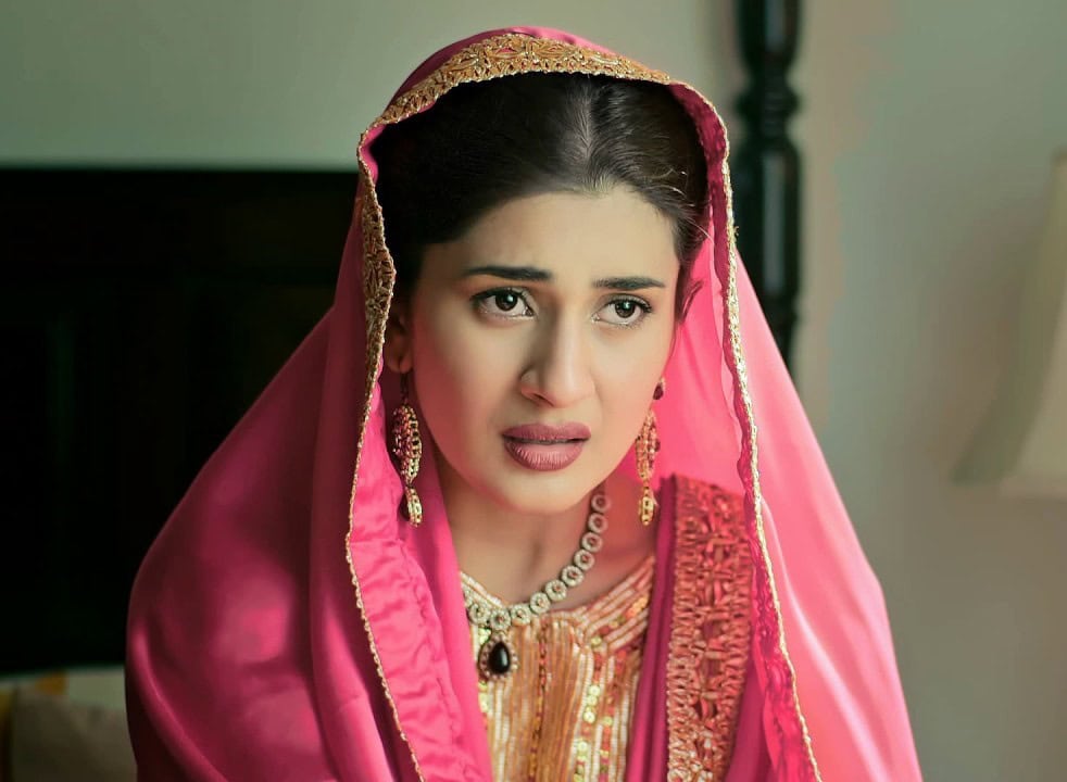 Kubra Khan – The Rise & Evolution Of A Superstar