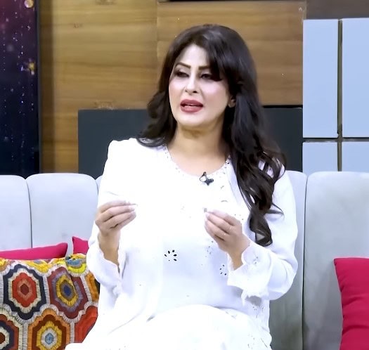 Film Star Laila Embraces Her Dusky Skin Film Star Laila Acknowledges Her Dusky Skin
