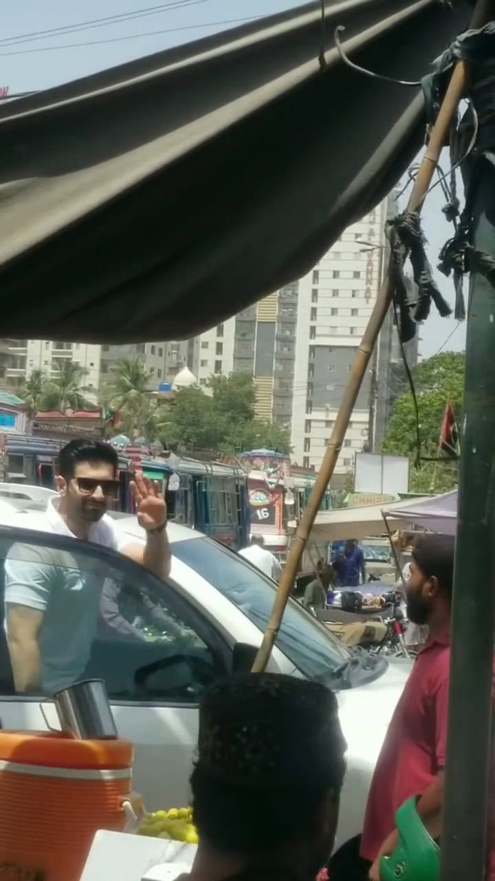 Muneeb Butt’s Kind Gesture Goes Viral