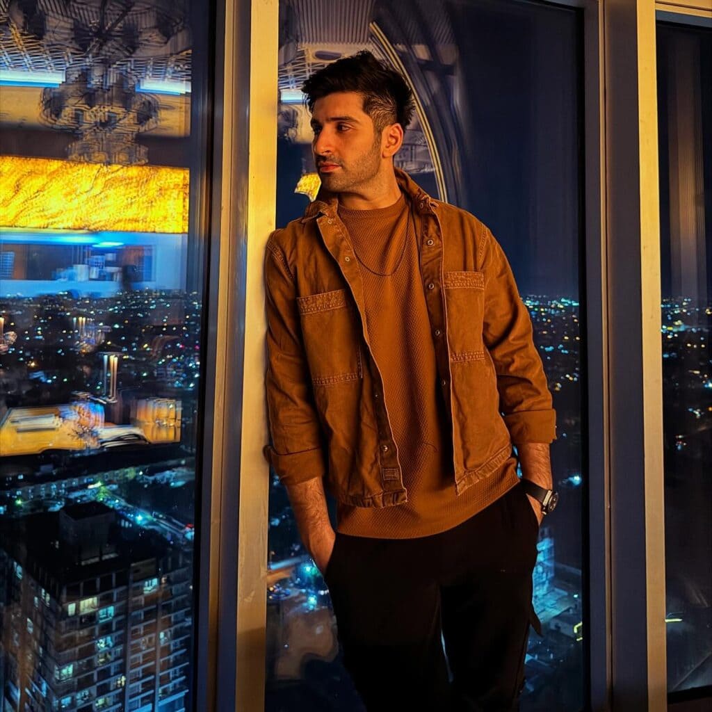Muneeb Butt’s Kind Gesture Goes Viral