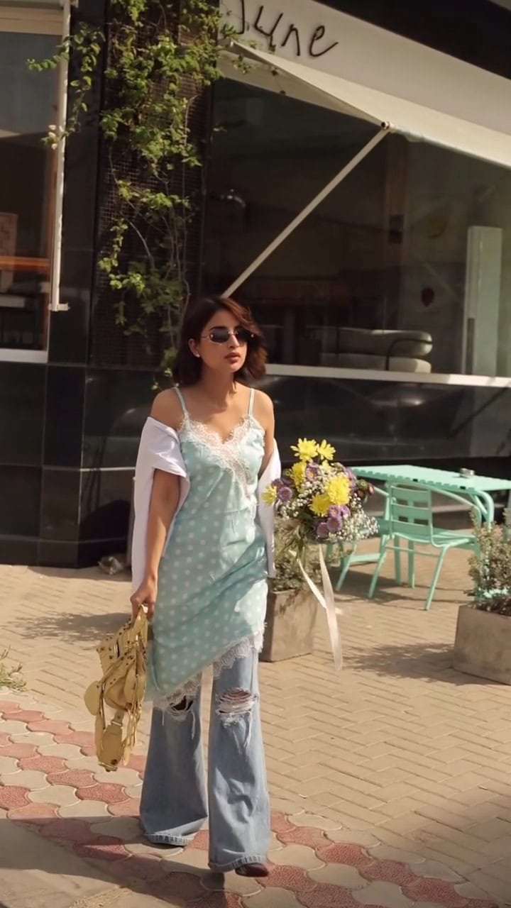 Saboor Aly’s Latest Fit Under Criticism
