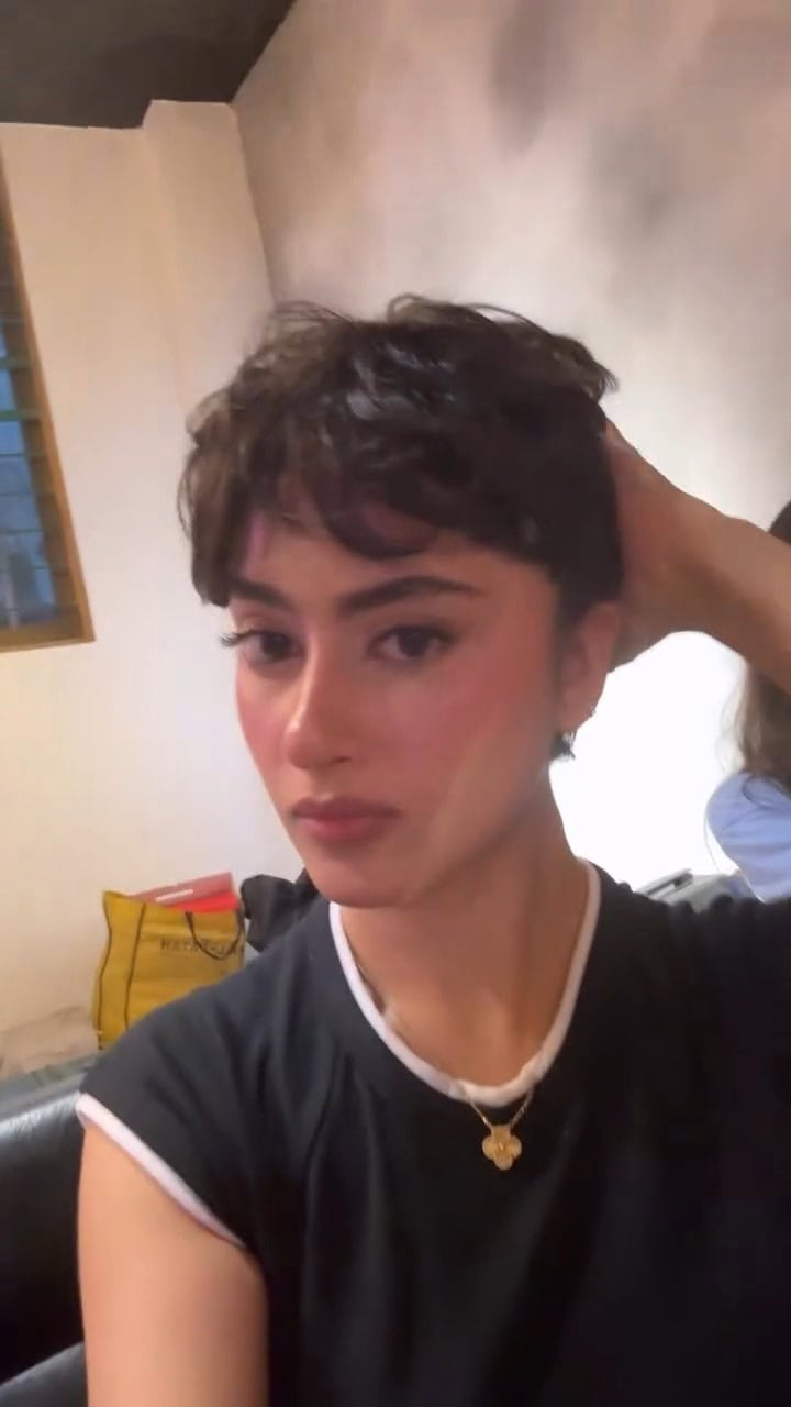 Sajal Aly Cuts Her Hair – Fans Flabbergasted