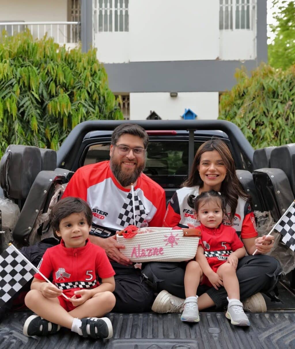 Srha Asgr Introduces Third Child With A Shoot