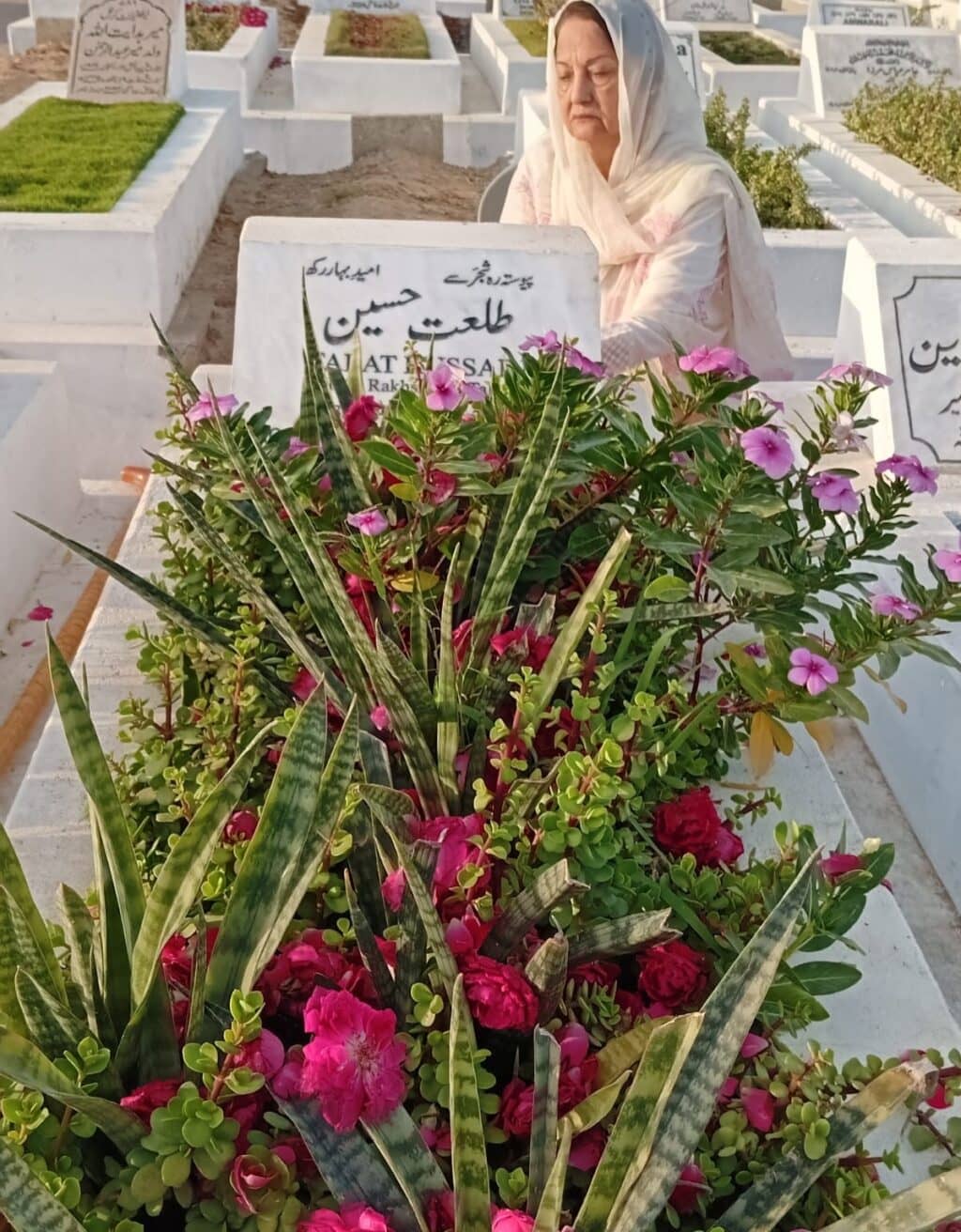 Tazeen Hussain's Heartfelt Tribute To Late Father Talat Hussain Tazeen Hussain’s Heartfelt Tribute To Late Father Talat Hussain