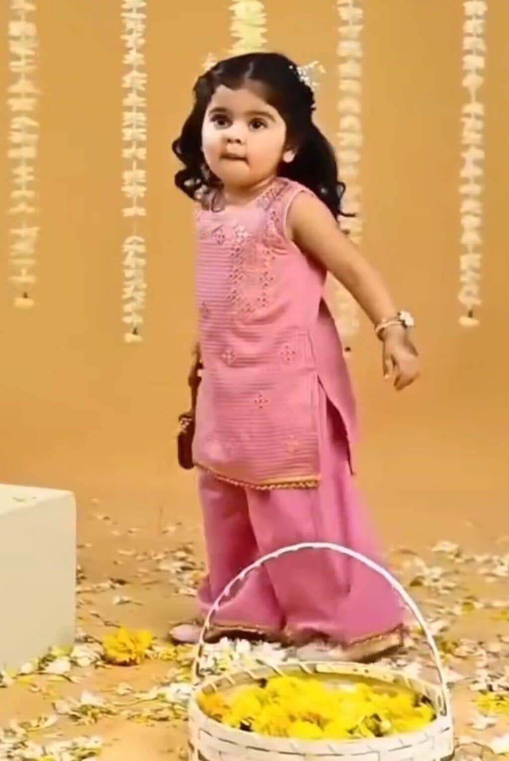 Pari from Aik Mohabbat Aur - Pictures & Details Pari from Aik Mohabbat Aur – Pictures & Details