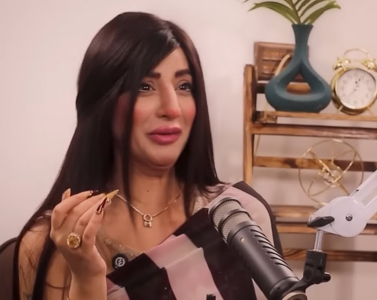 Zorain Nizamani Exposes Fariha Farrukh Zorain Nizamani Exposes Fariha Farrukh