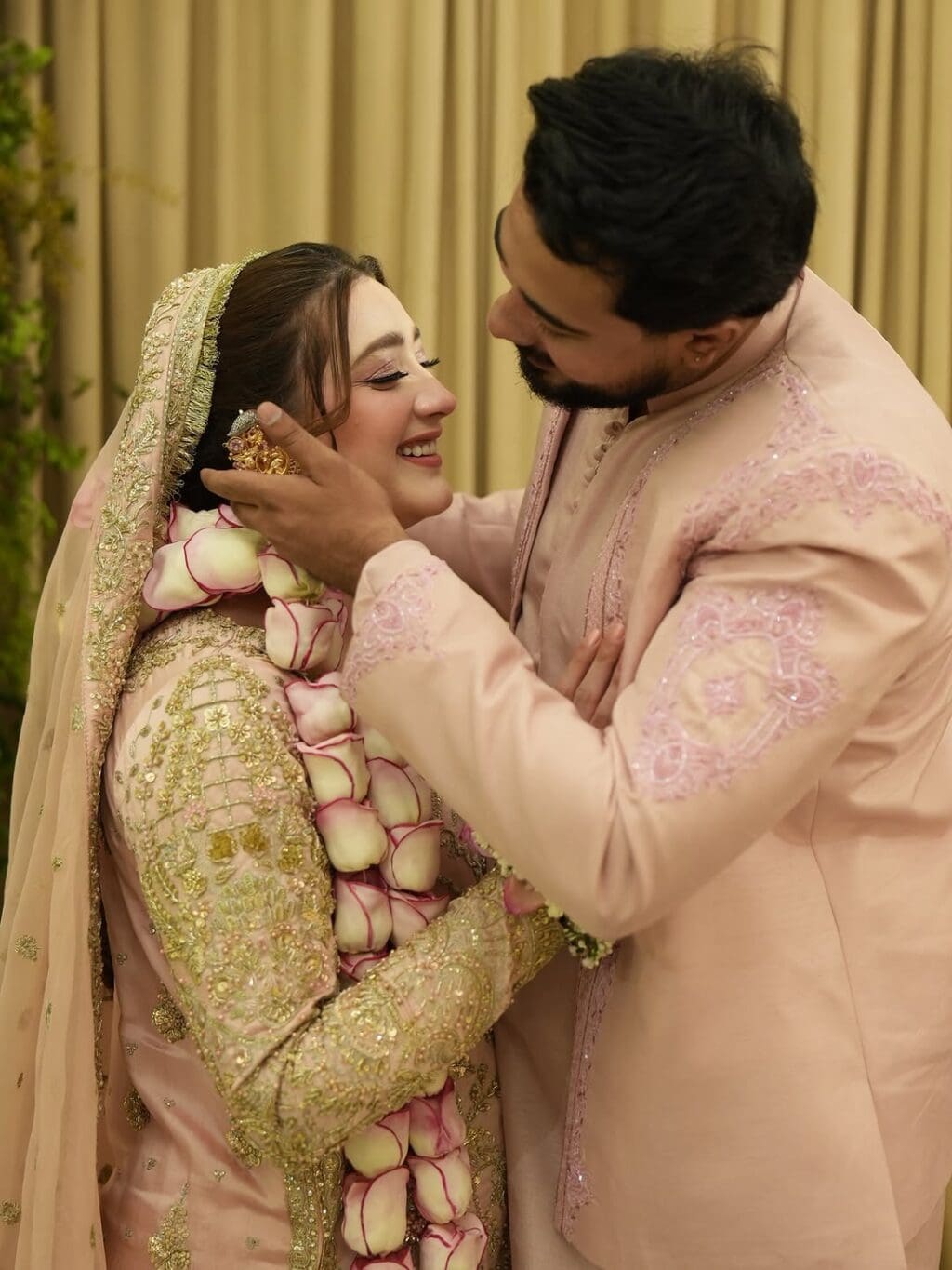 Momina Iqbal HD Dua-e-Khair Pictures