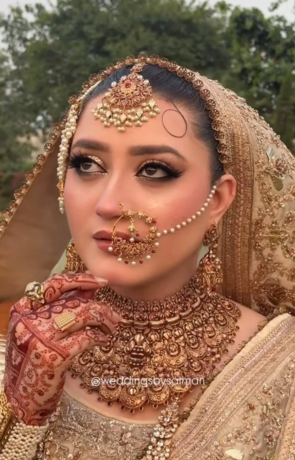 Momina Iqbal & Hamza Habib Nikah Photoshoot