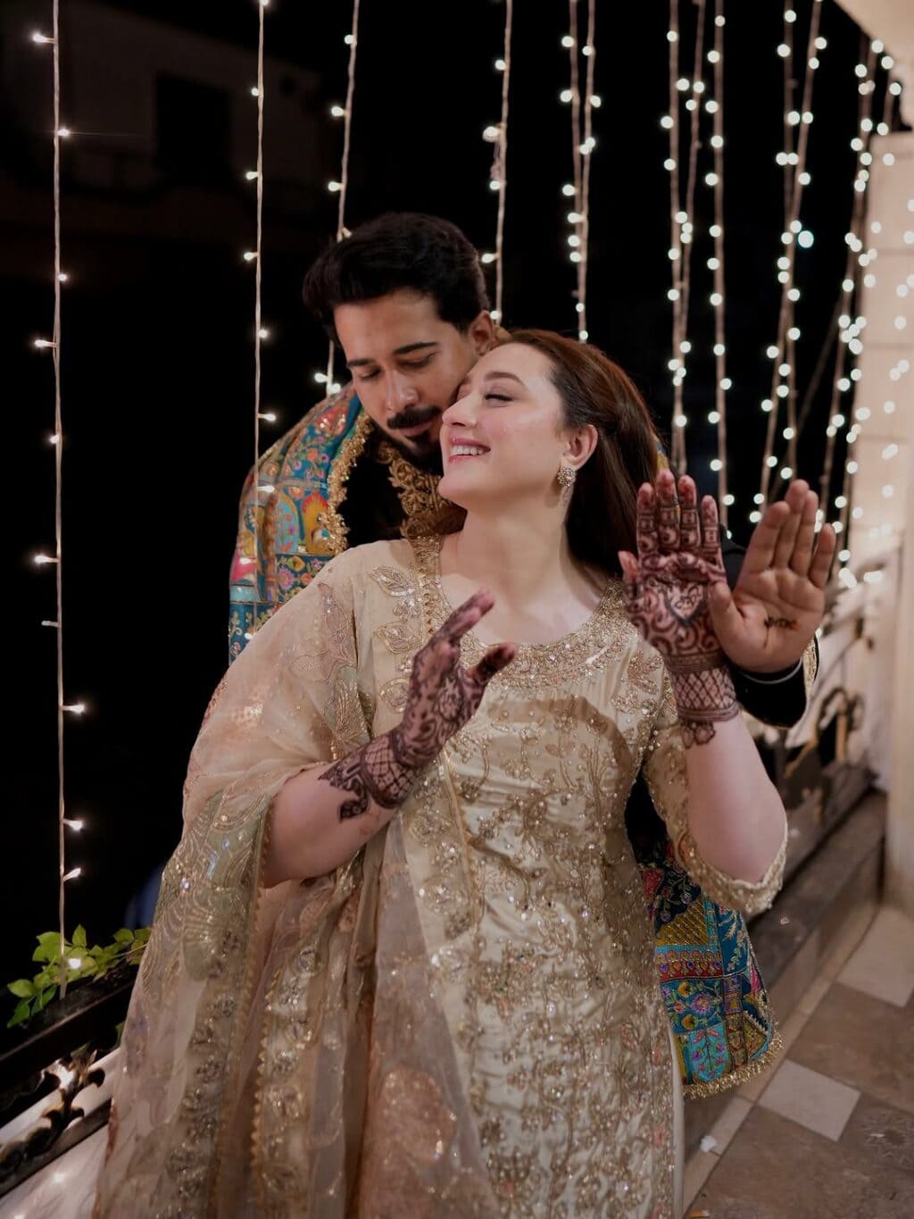 Momina Iqbal HD Pictures from Mehndi Lagai Event