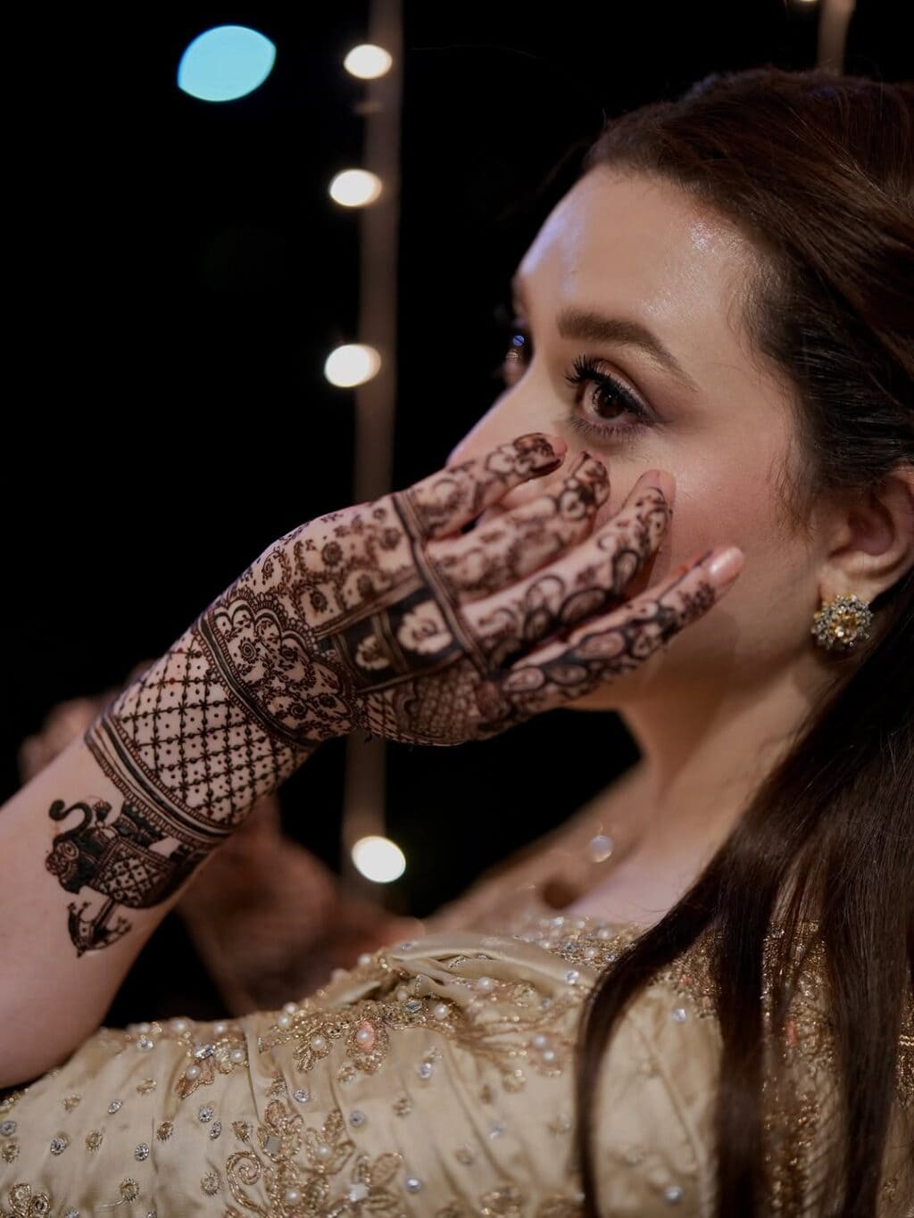 Momina Iqbal HD Pictures from Mehndi Lagai Event