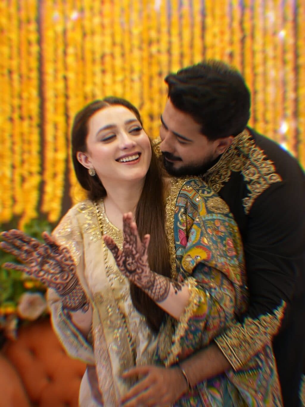 Momina Iqbal HD Pictures from Mehndi Lagai Event