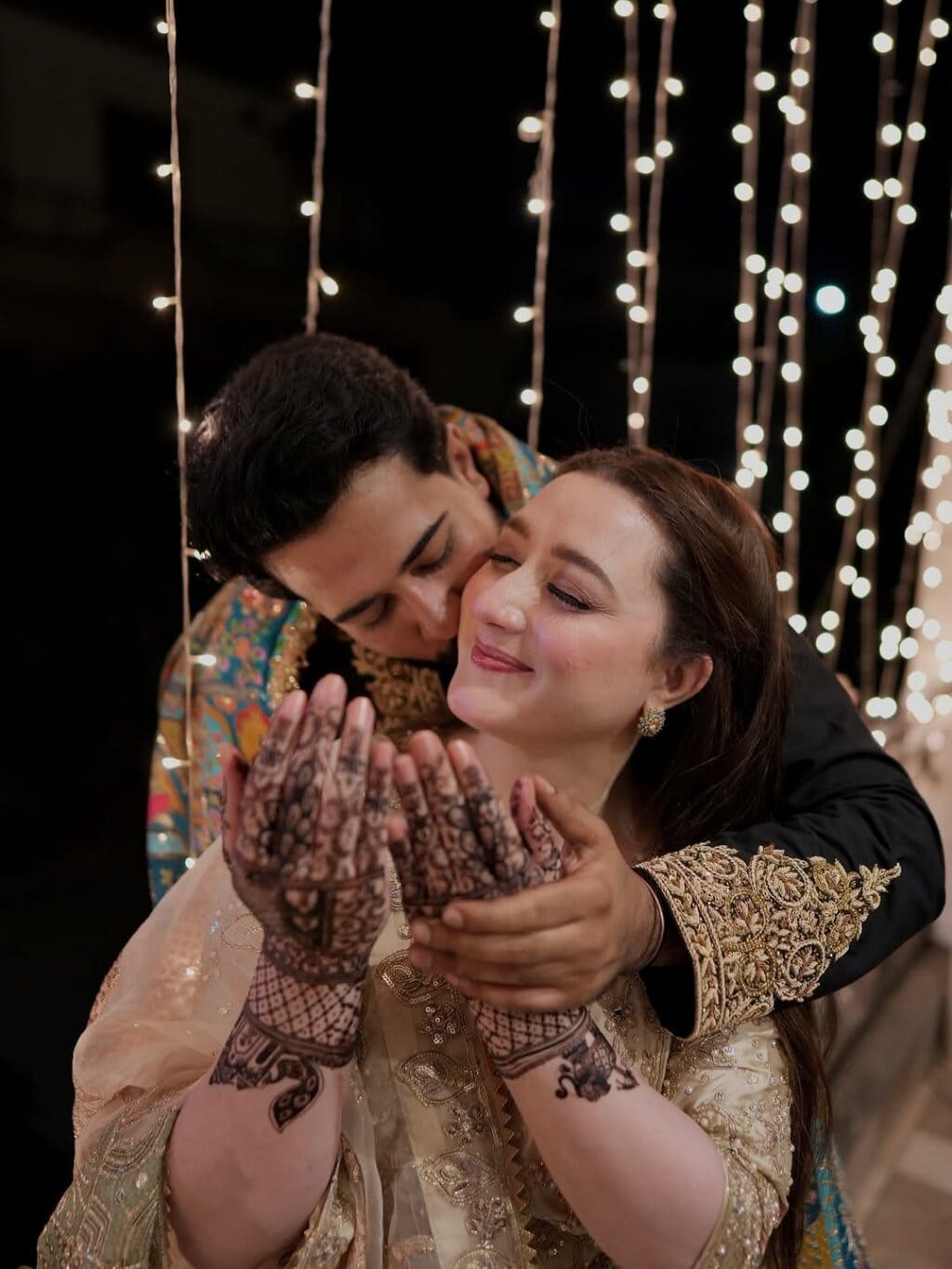 Momina Iqbal HD Pictures from Mehndi Lagai Event