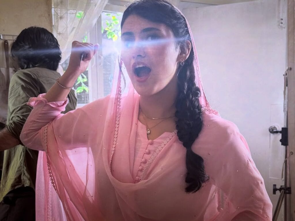 Sahar Hashmi Bids Farewell to Zanjeerain with BTS Pictures