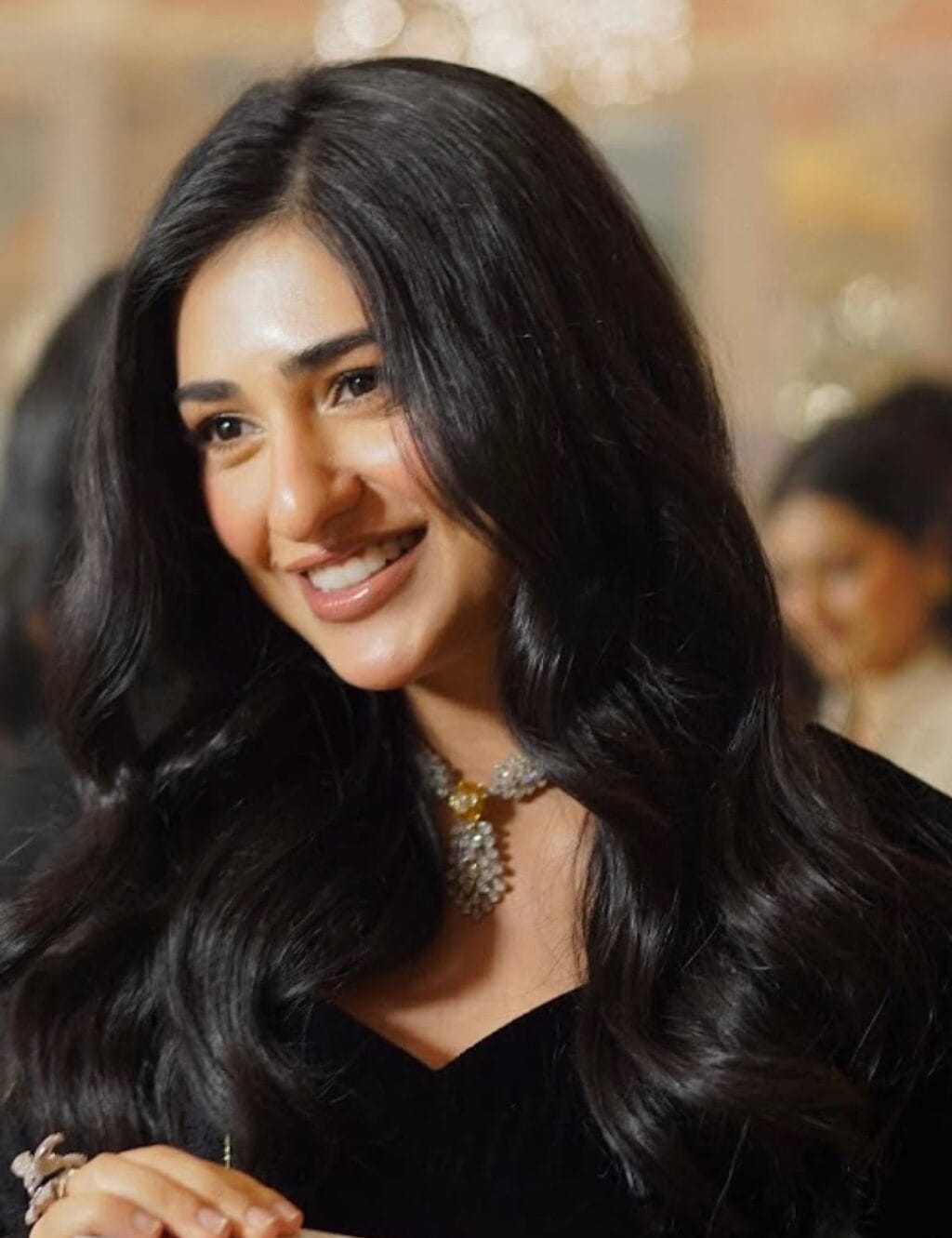 Sarah Khan Speaks Against Feminist Agenda & True Meaning of Feminism