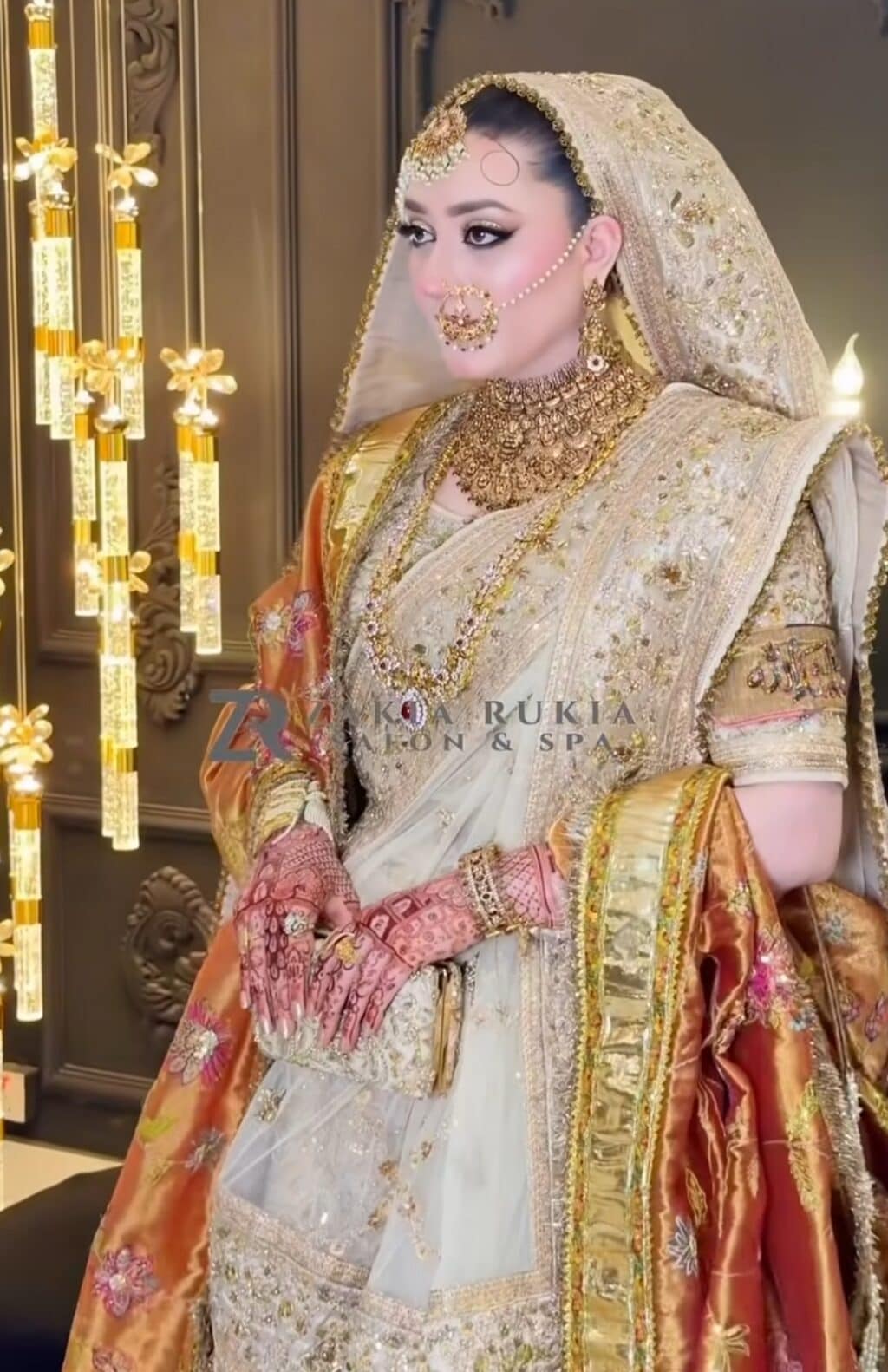 Momina Iqbal & Hamza Habib Nikah Photoshoot