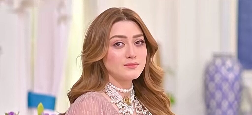 Mufti Abdul Qavi Defends Momina Iqbal & Saqib Chadhar’s Relationships