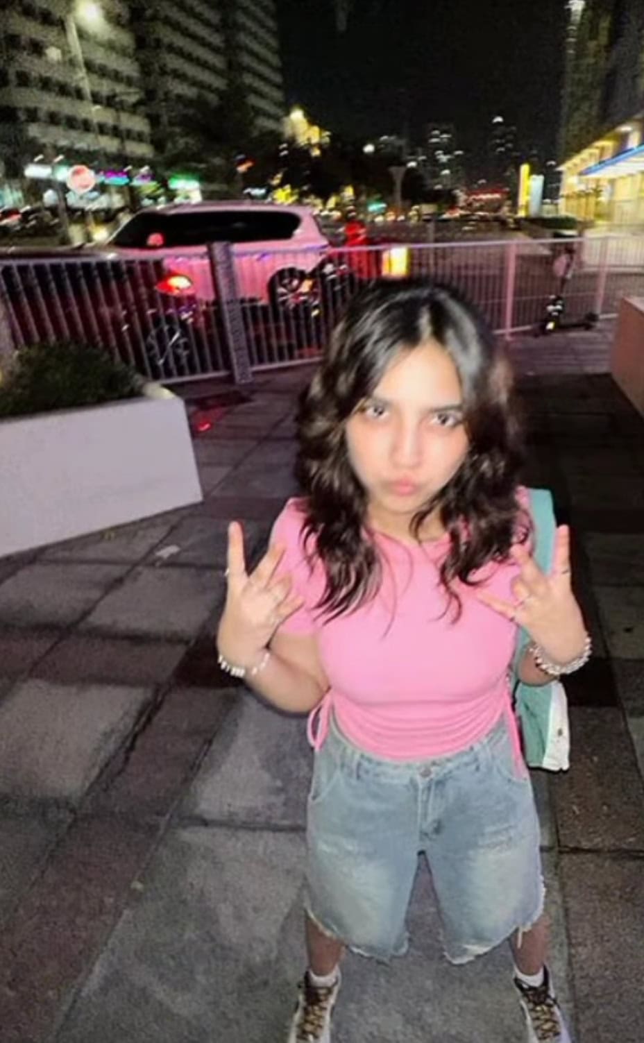 Zainab Faisal Faces Backlash Over Bold and Tacky Attire
