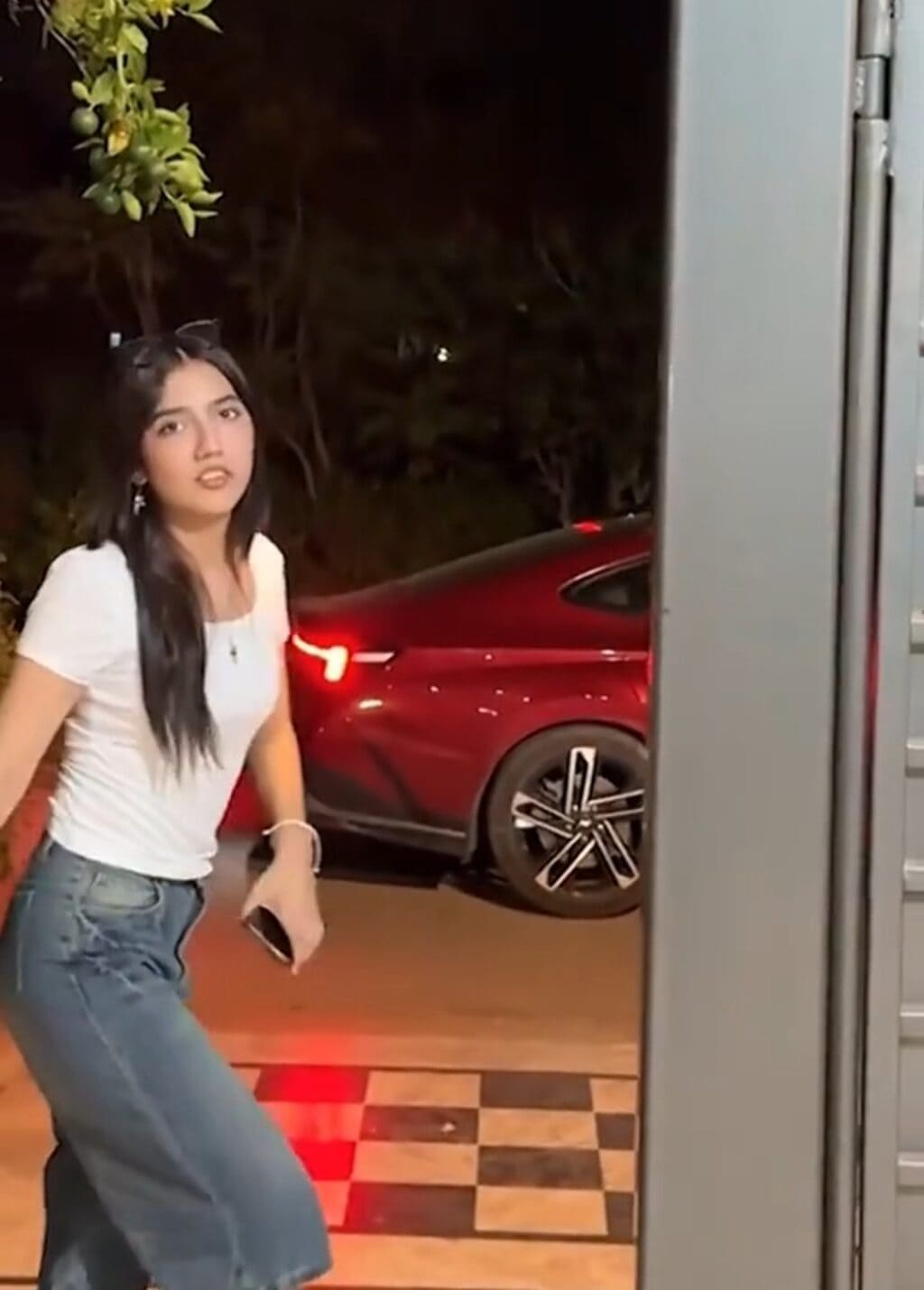 Zainab Faisal Faces Backlash Over Bold and Tacky Attire