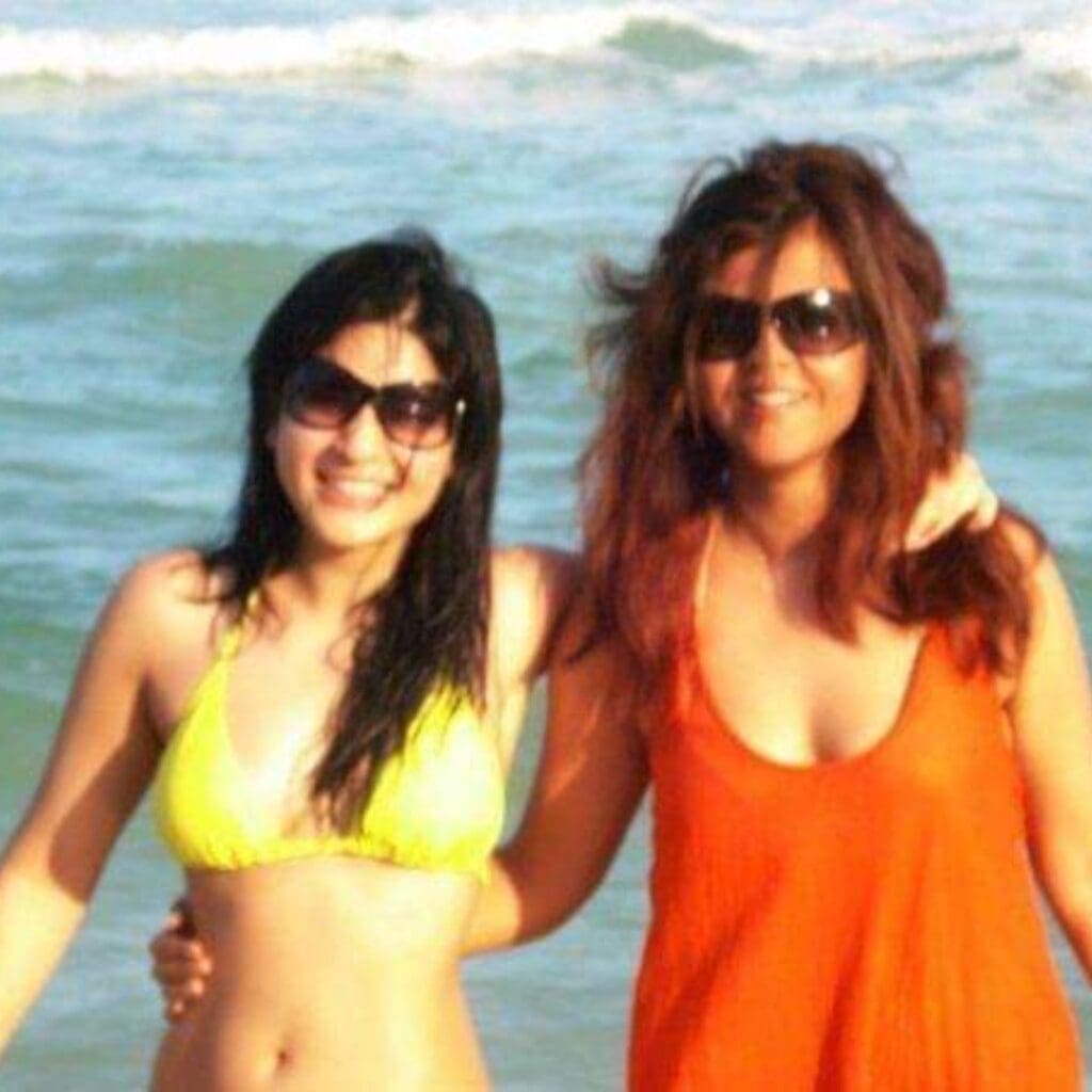 Ayesha Omar Addresses Leaked Bikini Pictures Ayesha Omar Addresses Leaked Bikini Pictures