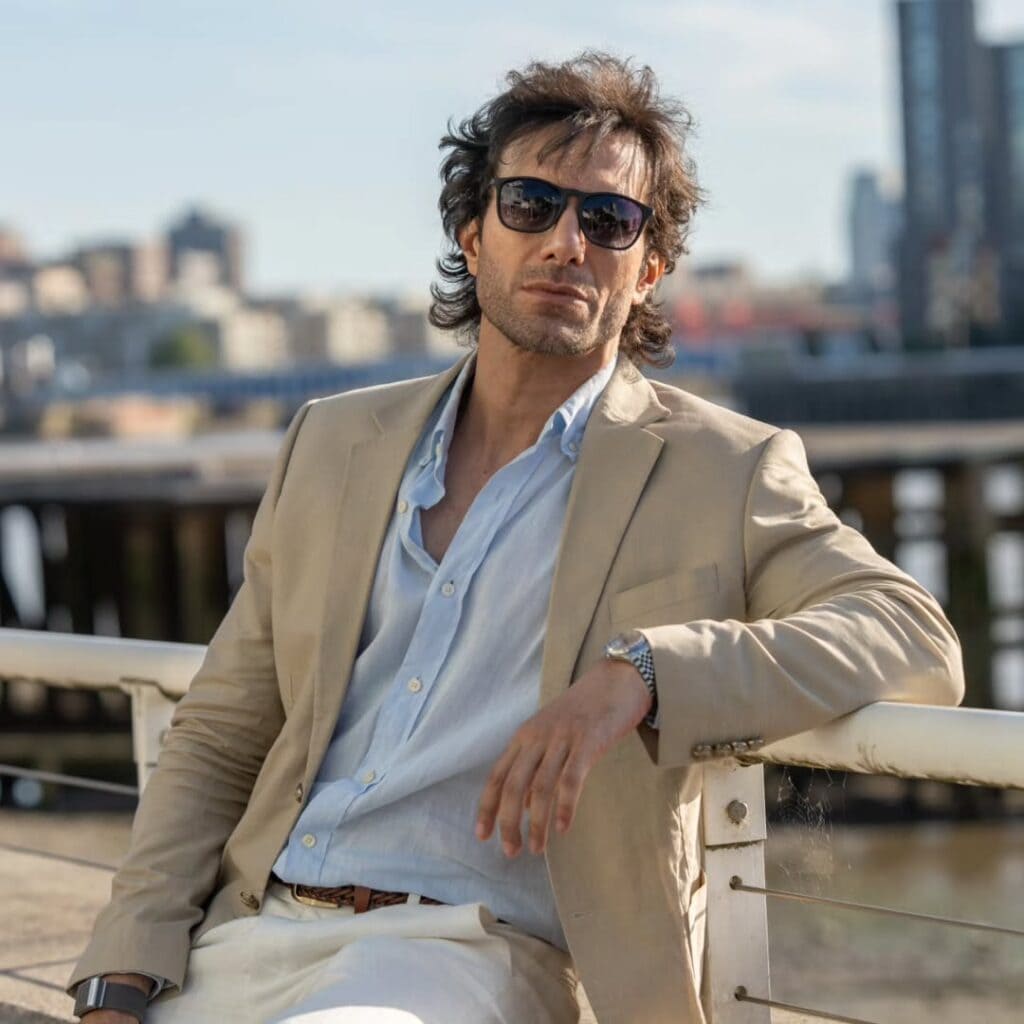 Emmad Irfani’s Latest Pictures Mistaken For Imran Khan