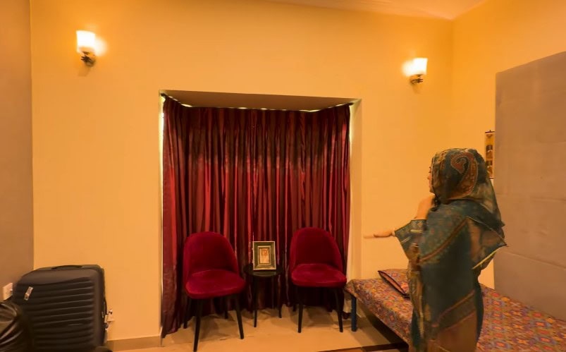 Aroosa Iqrar Ul Hassan Gives Home Tour Of Farah Iqrar