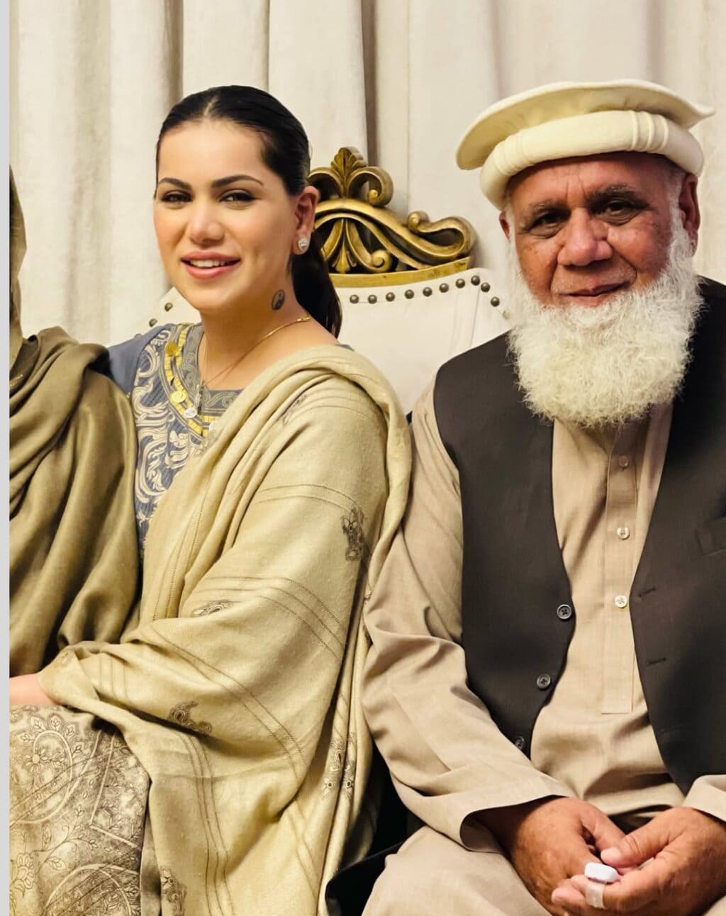 Pakistani Celebrities Share Father’s Day Wishes