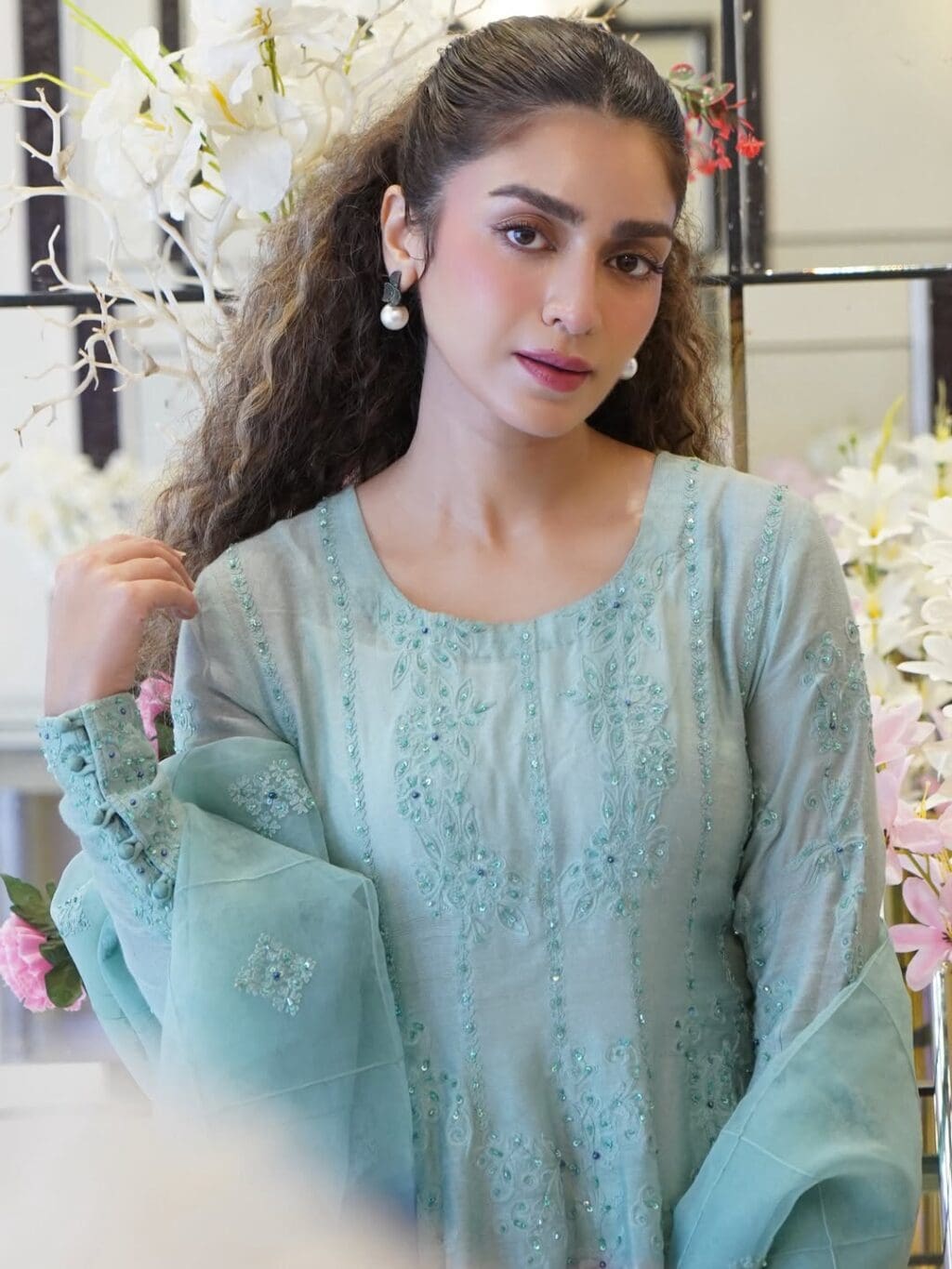 Bollywood Star Irfan Khan’s Wife Praises Hajra Yamin