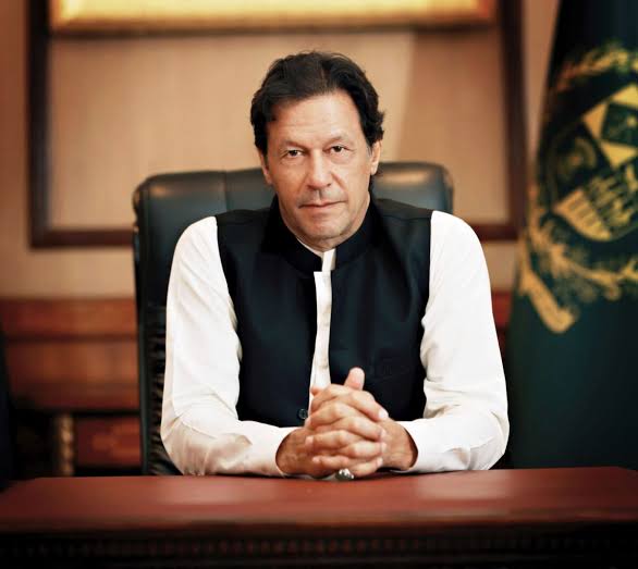 Imran Khan’s Old Dig At Nadia Khan’s Age Goes Viral